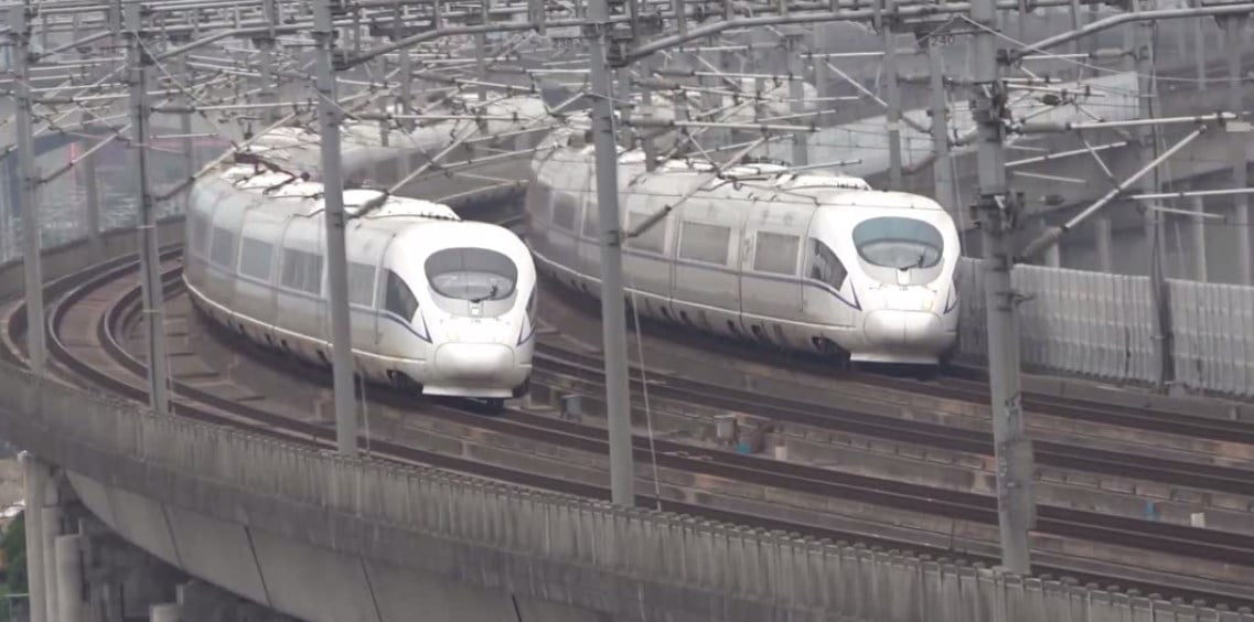 amazing chinese bullet train racing